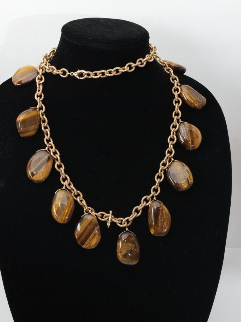 Vintage long genuine tiger's eye natural stone necklace on gold tone chain heavy - Picture 4 of 9